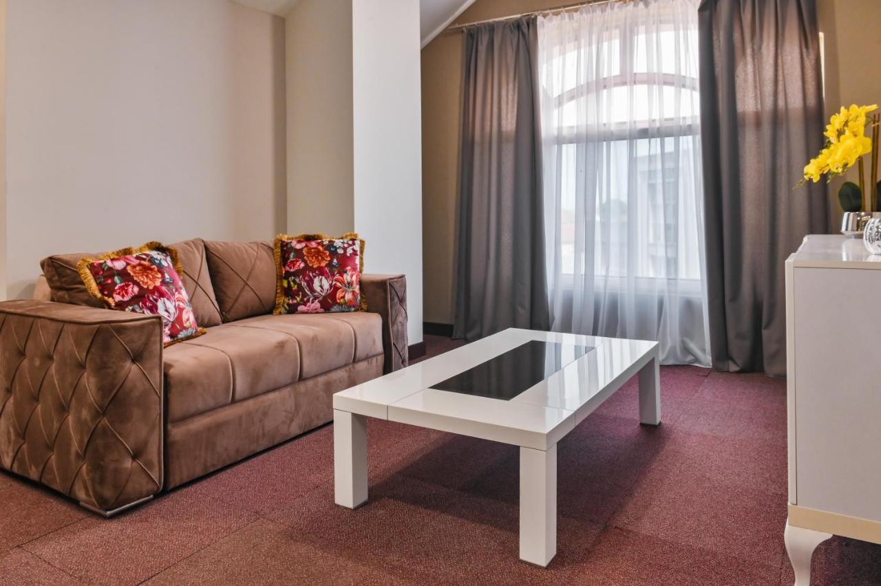 Garni Hotel Aline Sabac Exterior photo