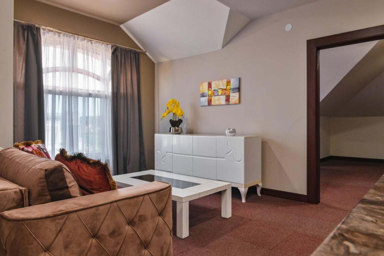 Garni Hotel Aline Sabac Exterior photo